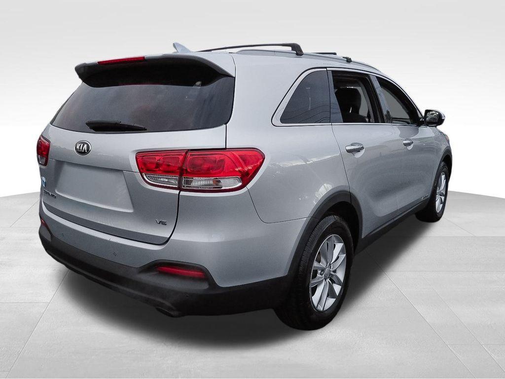 used 2017 Kia Sorento car, priced at $11,682