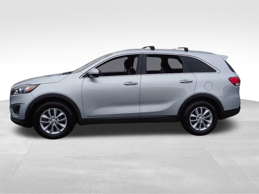 used 2017 Kia Sorento car, priced at $11,682