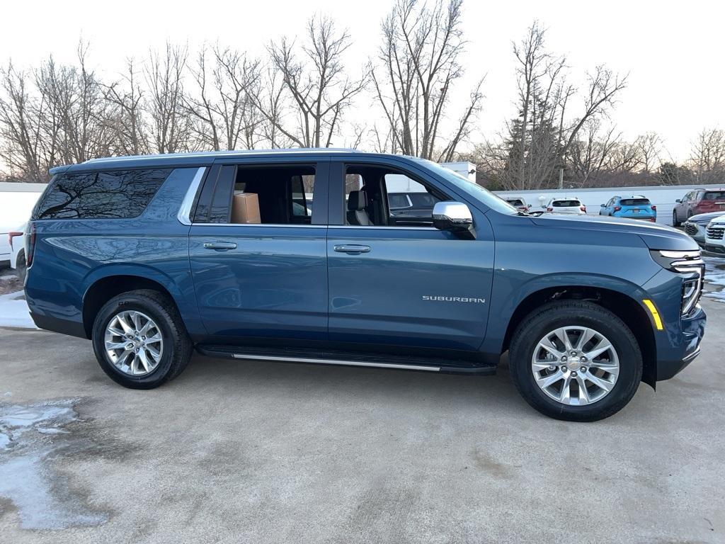 new 2025 Chevrolet Suburban car, priced at $78,595