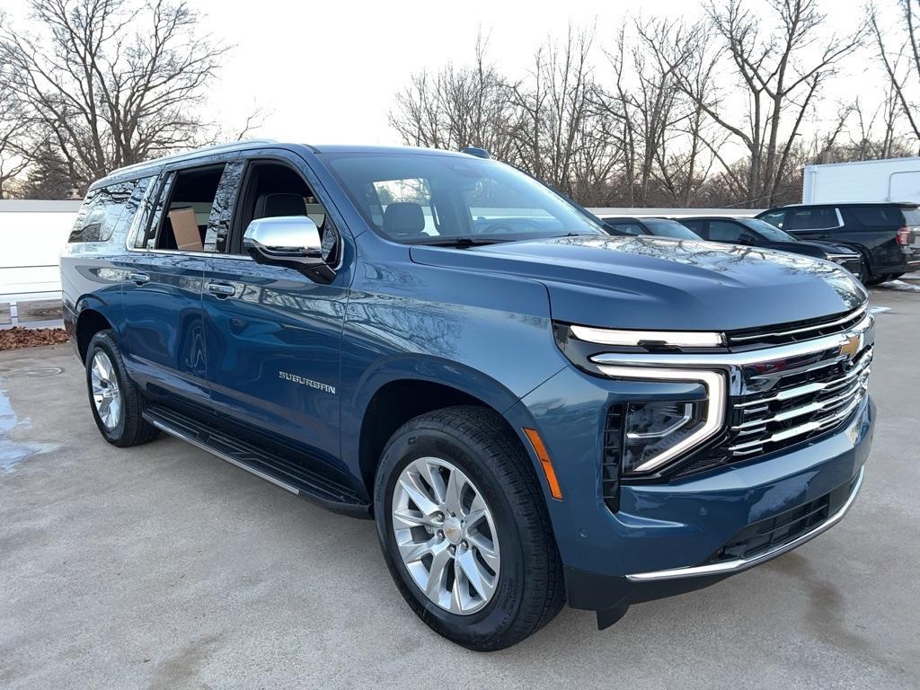 new 2025 Chevrolet Suburban car, priced at $78,595