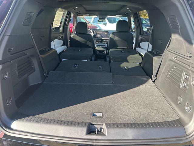 new 2026 Chevrolet Traverse car, priced at $57,035