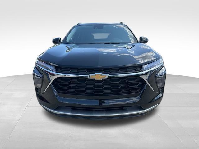 new 2025 Chevrolet Trax car, priced at $23,775