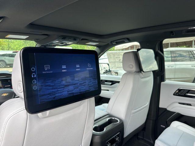 new 2025 Chevrolet Suburban car, priced at $90,535