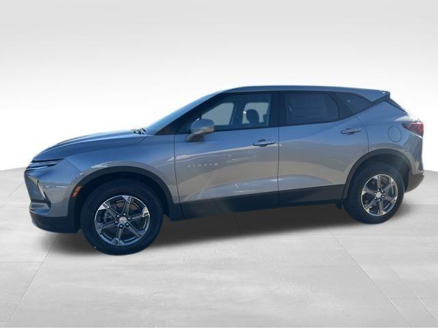 new 2025 Chevrolet Blazer car, priced at $33,785