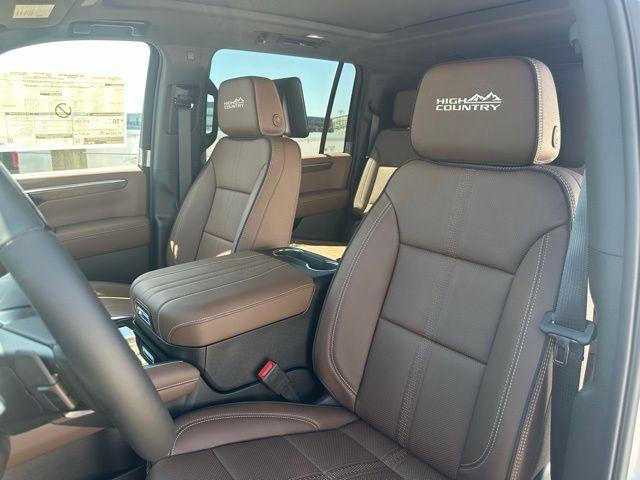new 2025 Chevrolet Suburban car, priced at $101,575