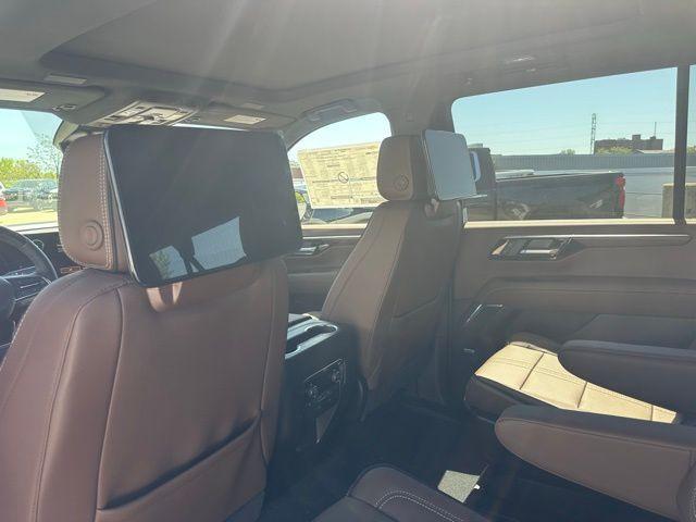 new 2025 Chevrolet Suburban car, priced at $101,575