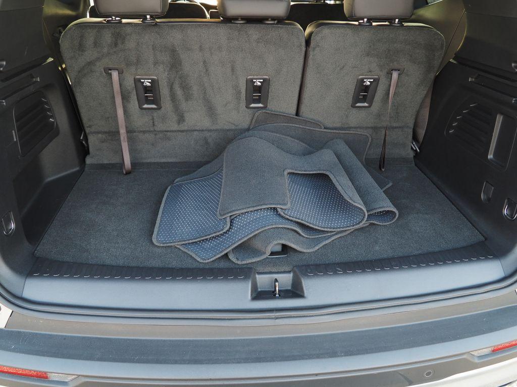 used 2024 GMC Acadia car, priced at $43,416