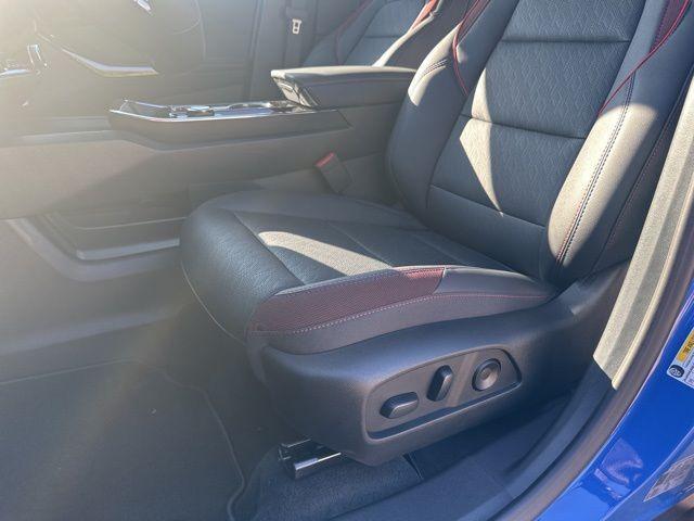 new 2026 Chevrolet Equinox car, priced at $35,435