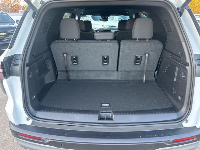 new 2026 Chevrolet Traverse car, priced at $45,150