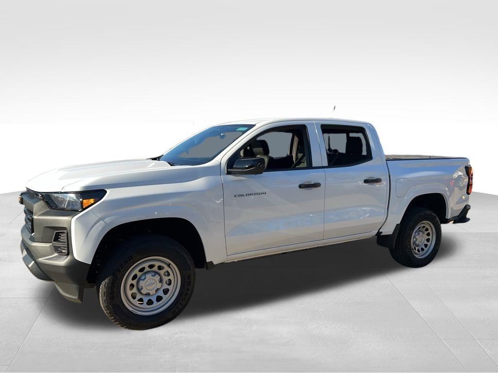 new 2024 Chevrolet Colorado car, priced at $33,090