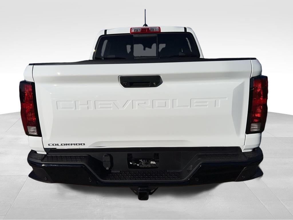 new 2024 Chevrolet Colorado car, priced at $33,090