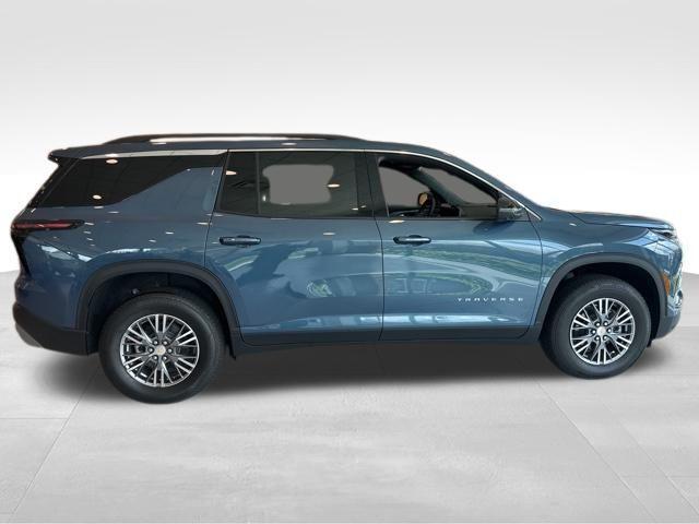 new 2025 Chevrolet Traverse car, priced at $42,195