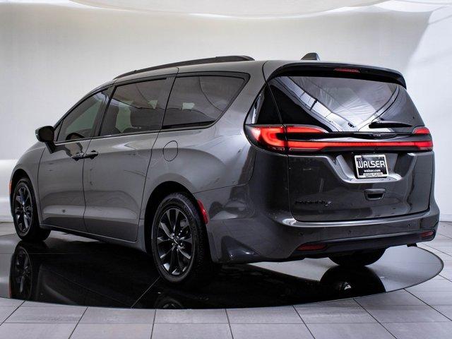 used 2021 Chrysler Pacifica car, priced at $28,598