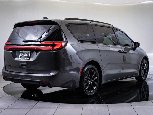 used 2021 Chrysler Pacifica car, priced at $28,598