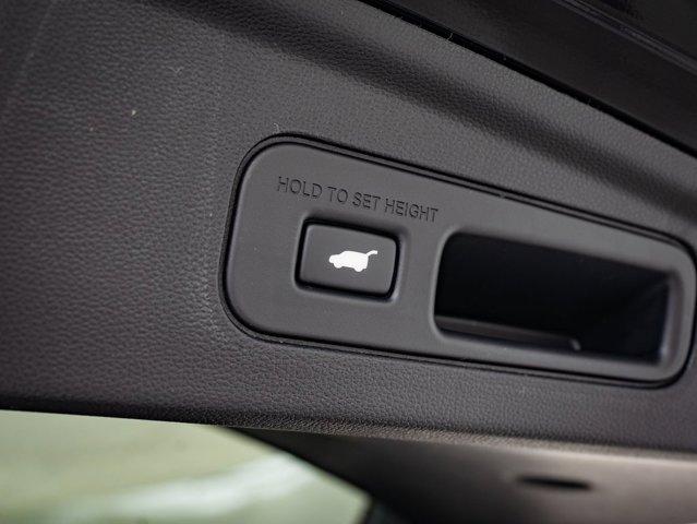 used 2025 Acura MDX car, priced at $65,998