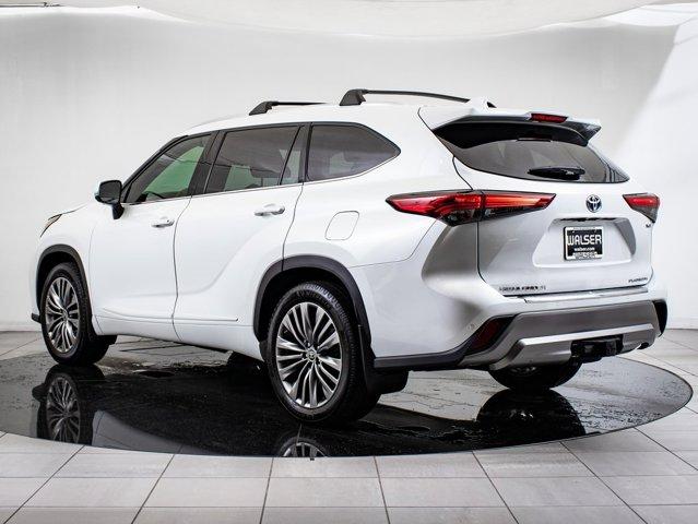 used 2022 Toyota Highlander Hybrid car, priced at $39,598
