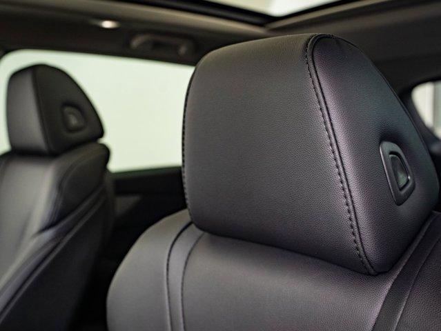 new 2025 Acura MDX car, priced at $53,650