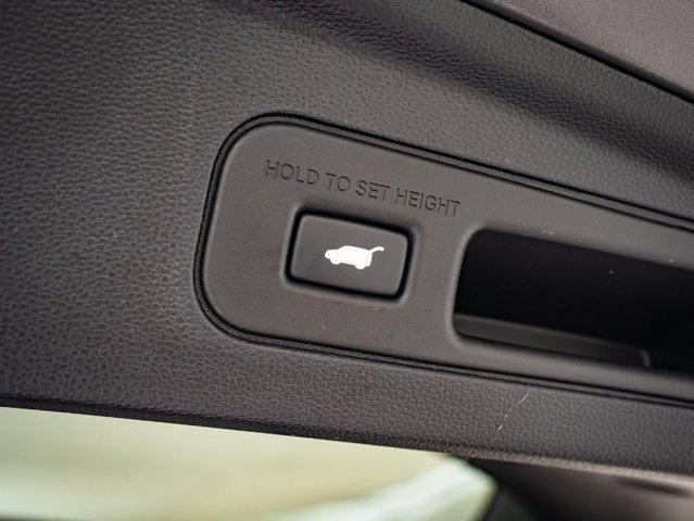 new 2025 Acura MDX car, priced at $53,650