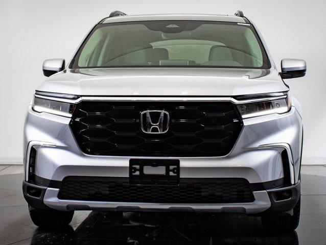 used 2025 Honda Pilot car