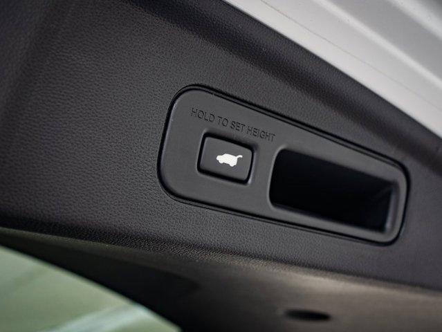 used 2025 Acura MDX car