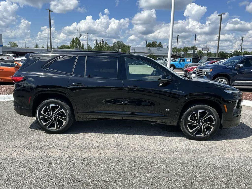 used 2025 Buick Enclave car, priced at $43,232