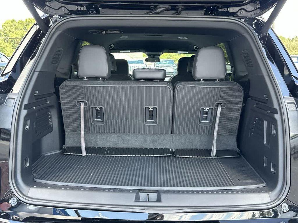 used 2025 Buick Enclave car, priced at $43,232