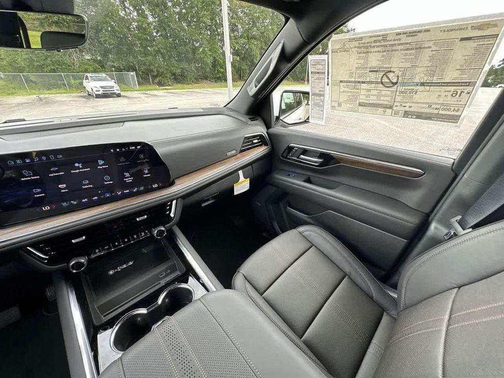 new 2025 Chevrolet Suburban car, priced at $86,225