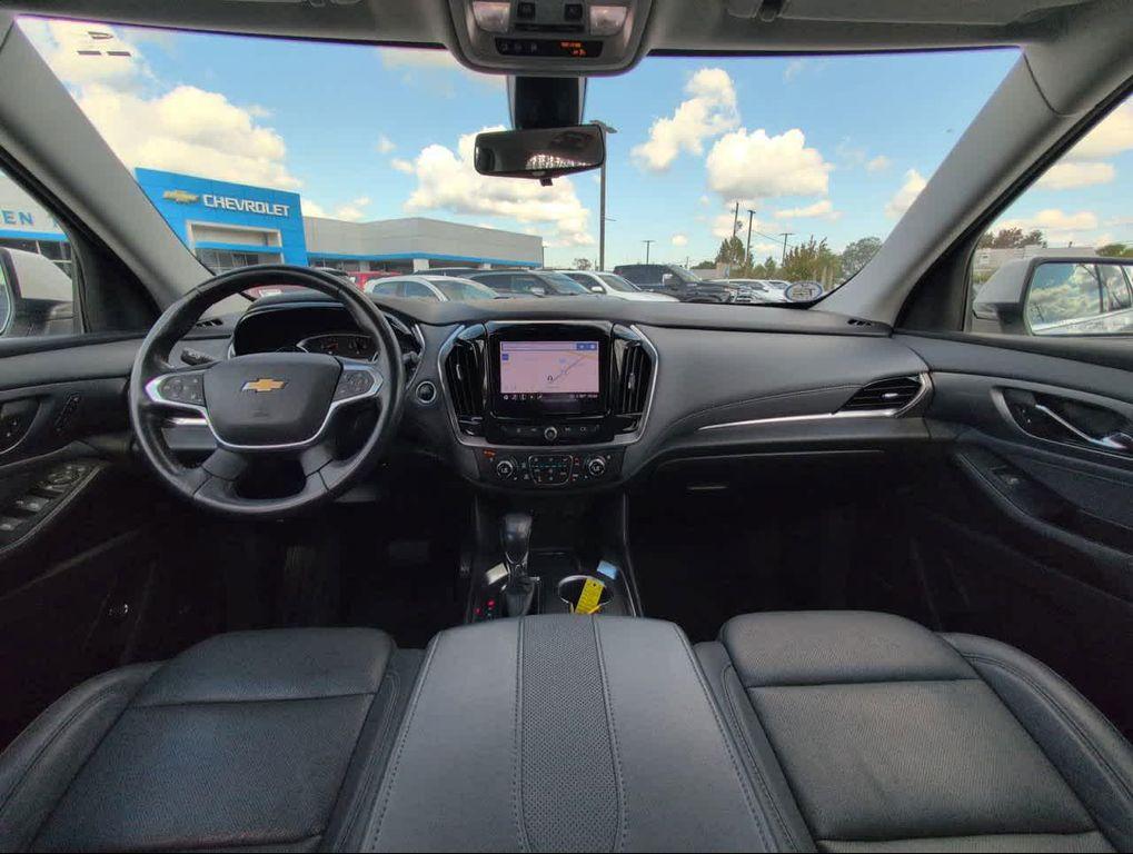 used 2021 Chevrolet Traverse car, priced at $26,993