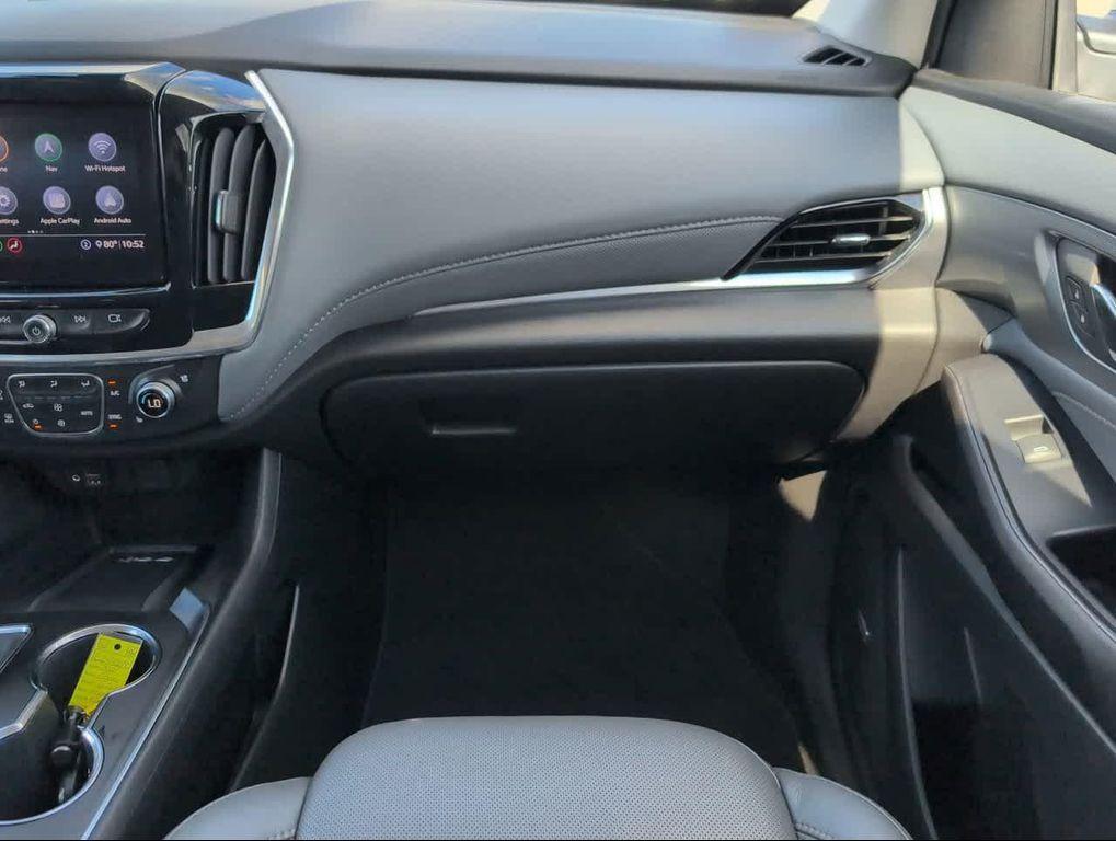 used 2021 Chevrolet Traverse car, priced at $26,993