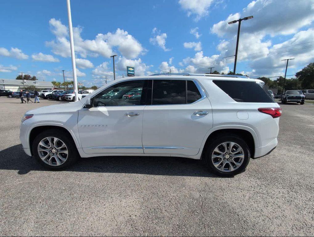 used 2021 Chevrolet Traverse car, priced at $26,993