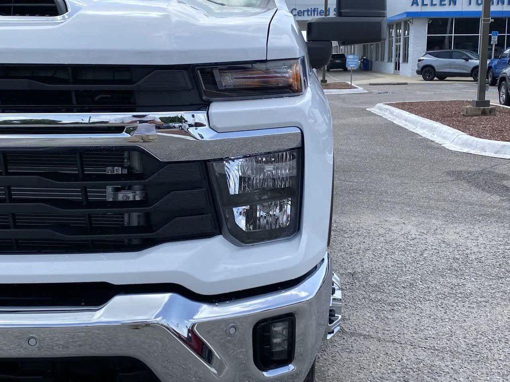 new 2025 Chevrolet Silverado 3500 car, priced at $72,525