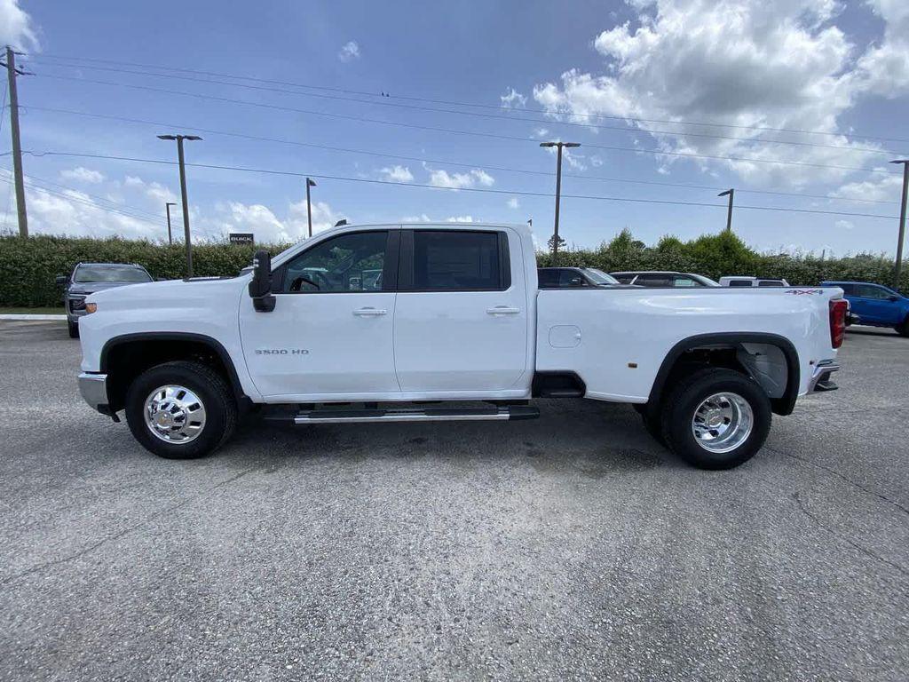 new 2025 Chevrolet Silverado 3500 car, priced at $72,525