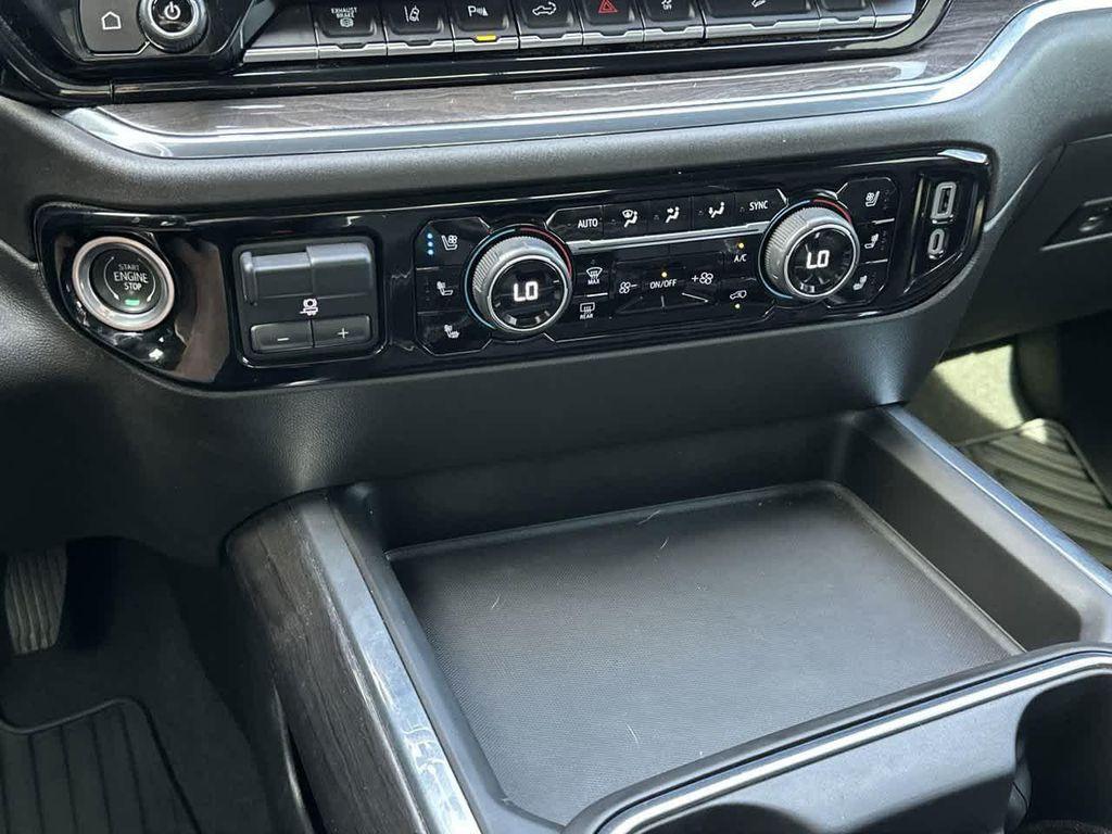 used 2024 Chevrolet Silverado 2500 car, priced at $62,388