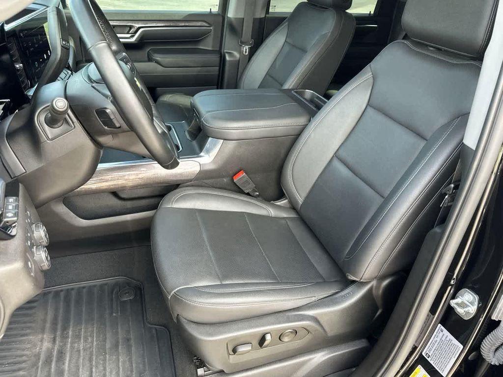 used 2024 Chevrolet Silverado 2500 car, priced at $62,388