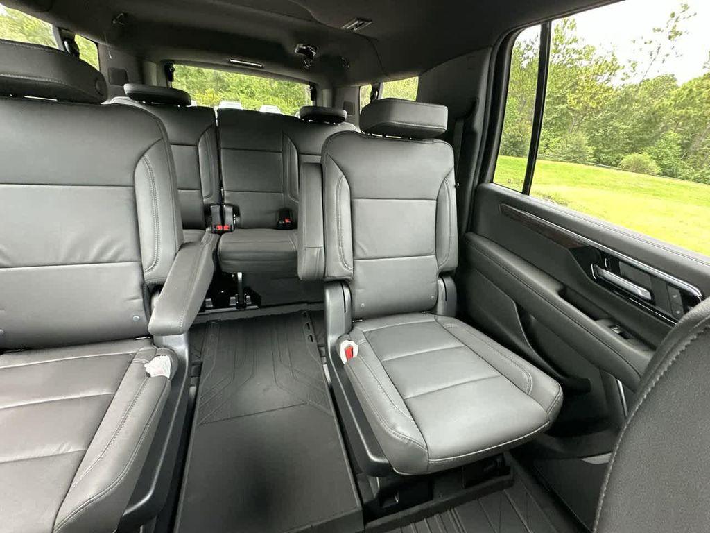 new 2025 Chevrolet Suburban car, priced at $70,486