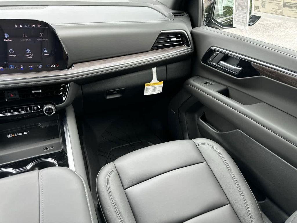 new 2025 Chevrolet Suburban car, priced at $70,486