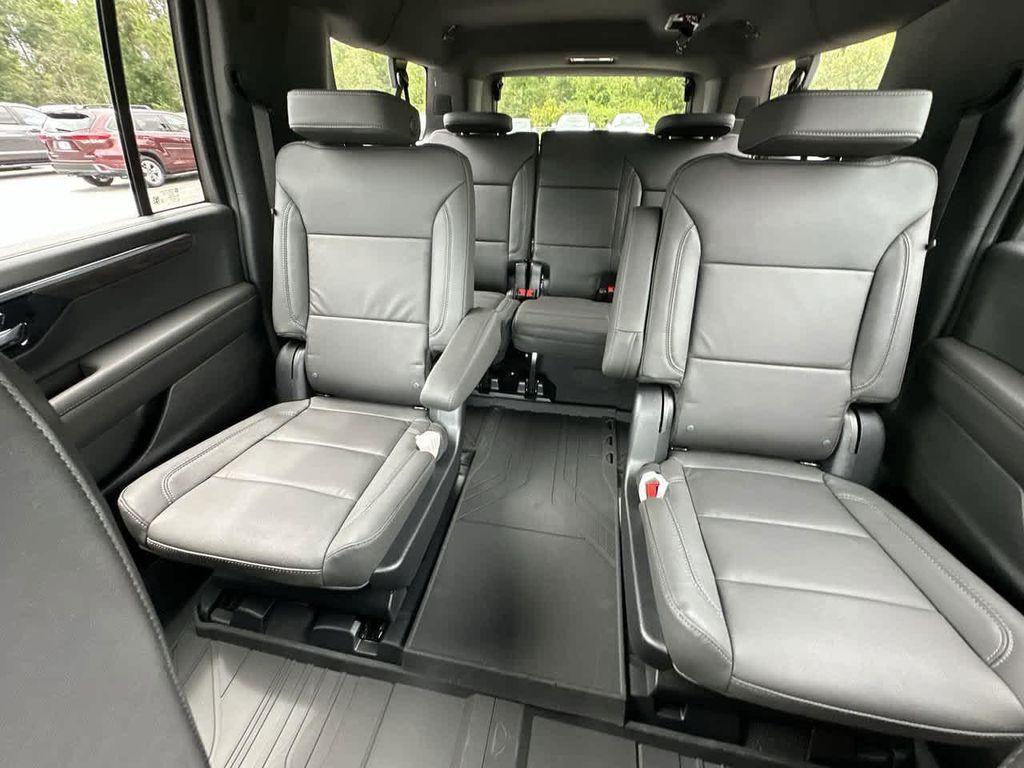 new 2025 Chevrolet Suburban car, priced at $70,486