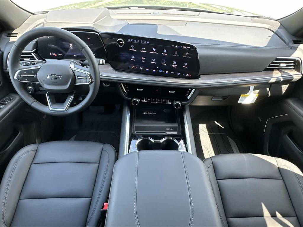 new 2025 Chevrolet Suburban car, priced at $77,272
