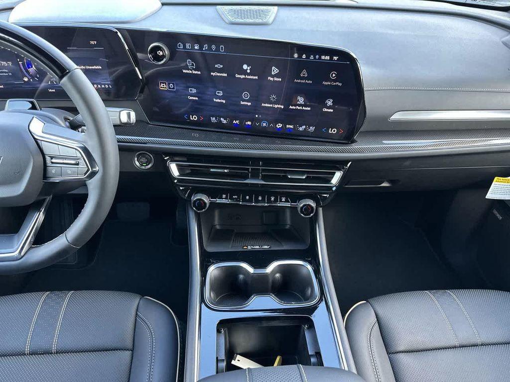 new 2026 Chevrolet Traverse car, priced at $55,290