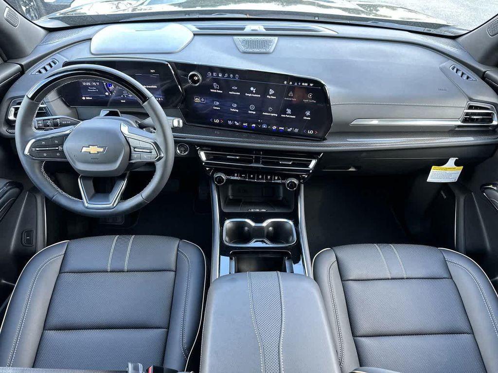 new 2026 Chevrolet Traverse car, priced at $55,290