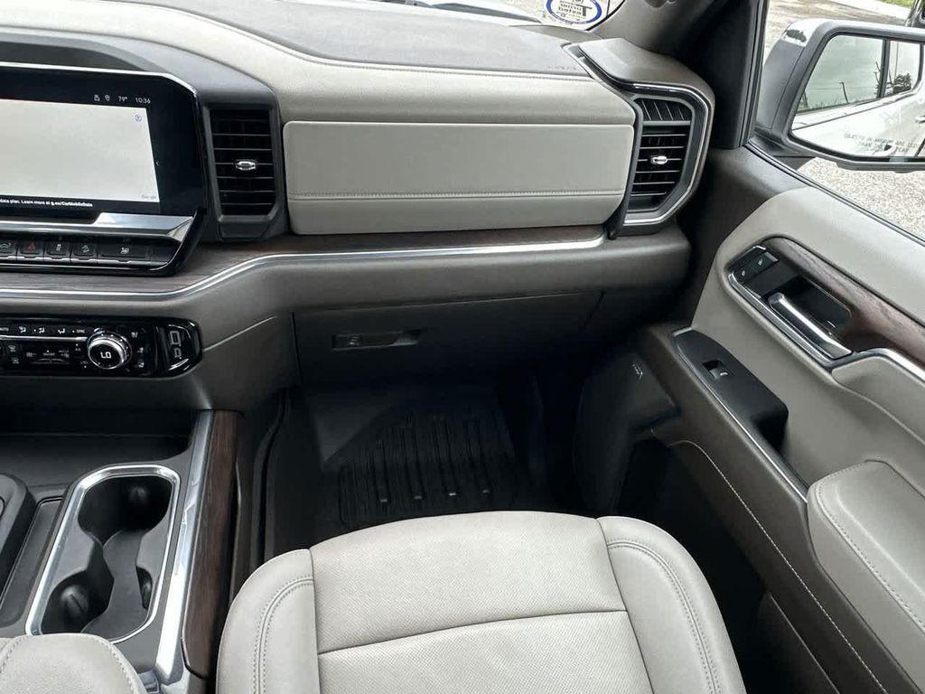 used 2024 GMC Sierra 1500 car, priced at $51,900