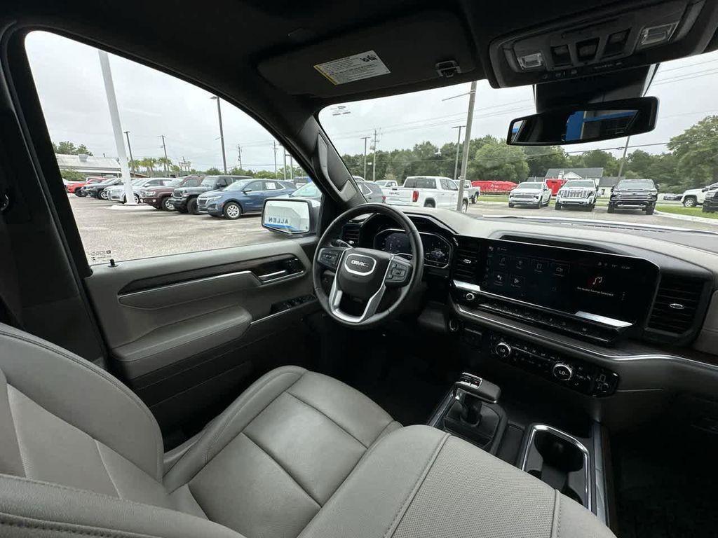 used 2024 GMC Sierra 1500 car, priced at $51,900