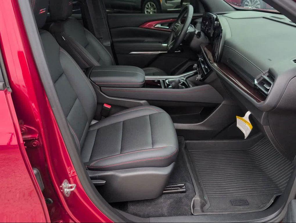 used 2024 Chevrolet Traverse car, priced at $44,341