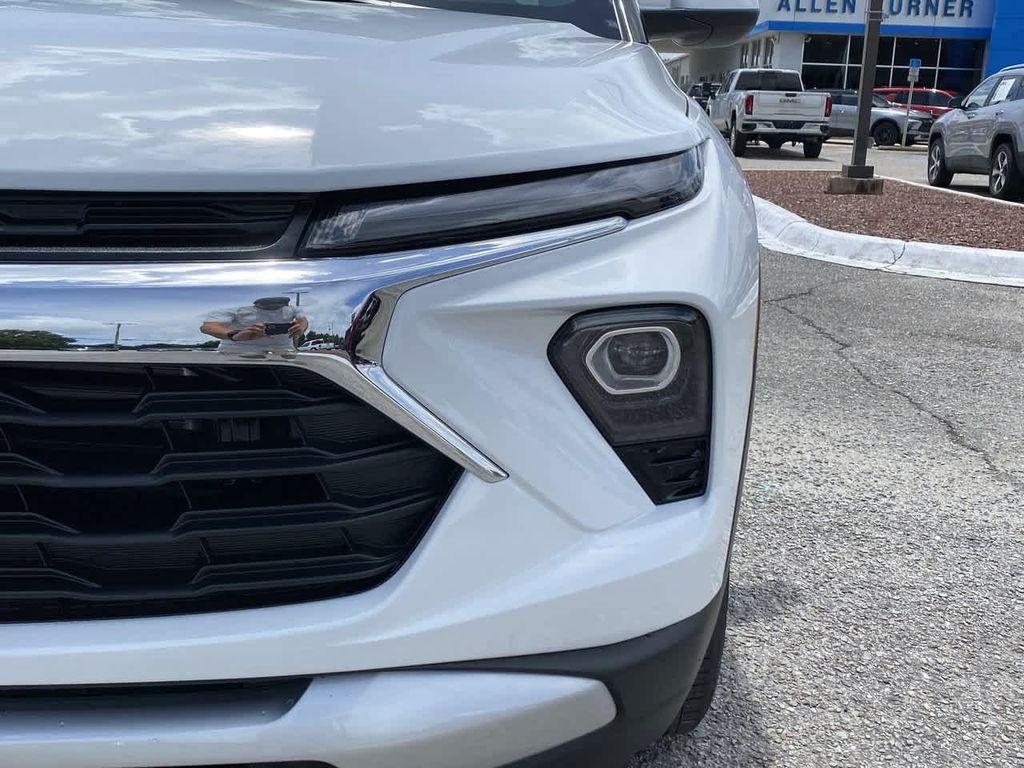 new 2026 Chevrolet TrailBlazer car, priced at $25,931