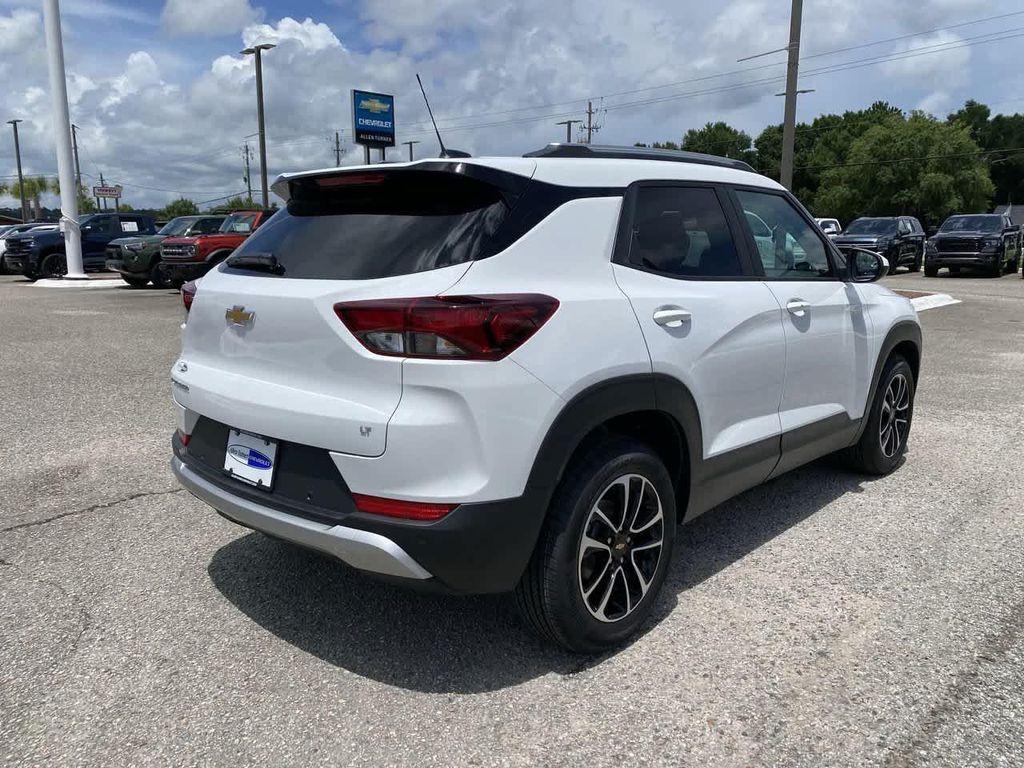 new 2026 Chevrolet TrailBlazer car, priced at $25,931