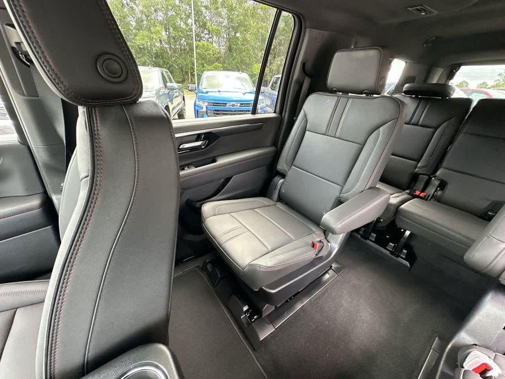 new 2025 Chevrolet Suburban car, priced at $73,714
