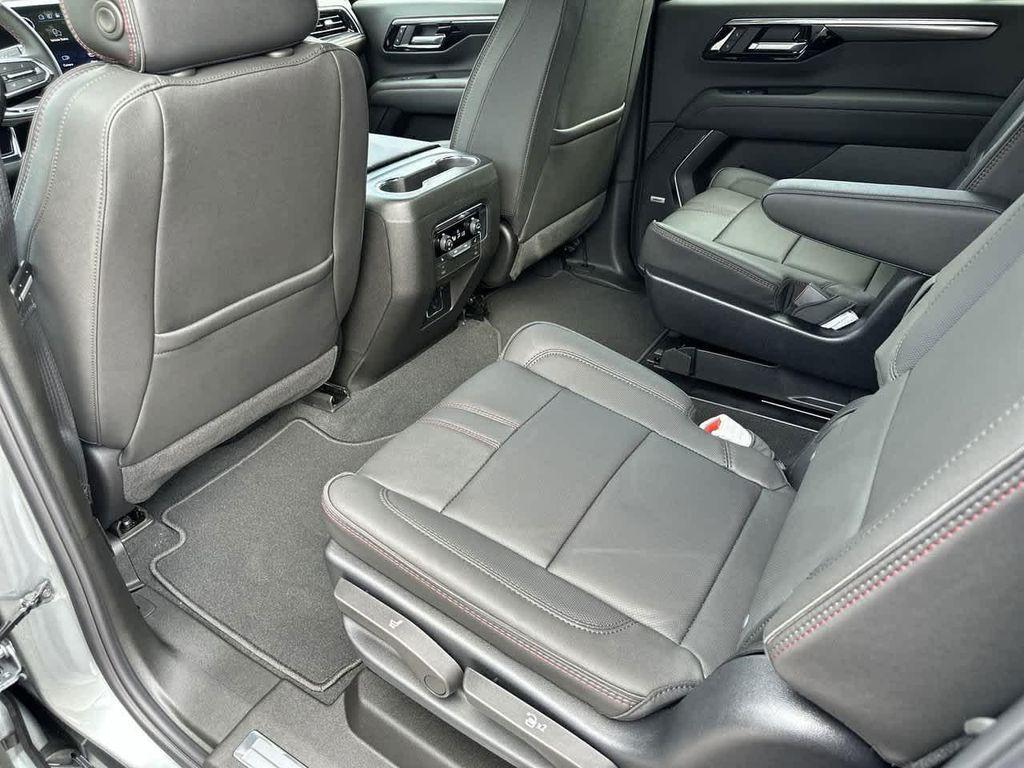 new 2025 Chevrolet Suburban car, priced at $73,714