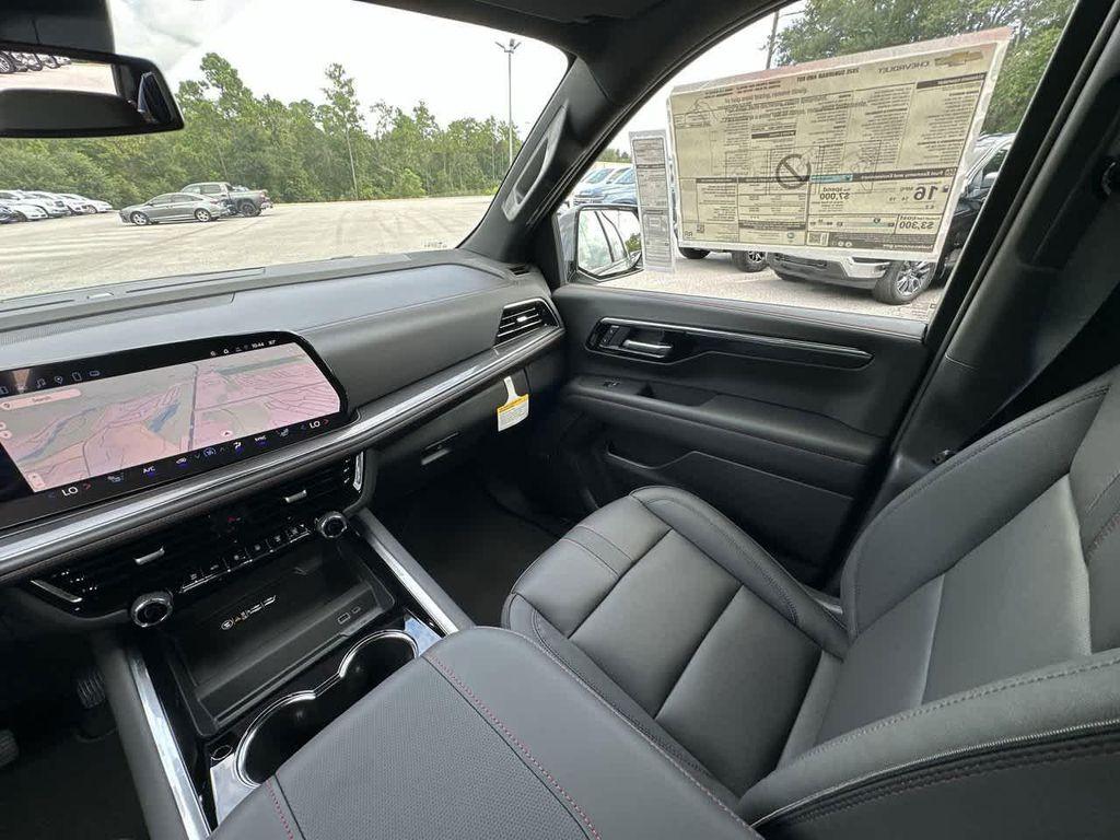 new 2025 Chevrolet Suburban car, priced at $73,714