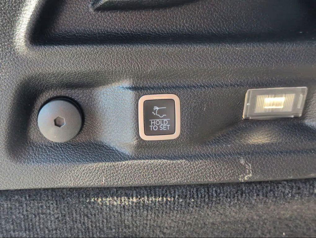 used 2021 Jeep Grand Cherokee L car, priced at $29,992