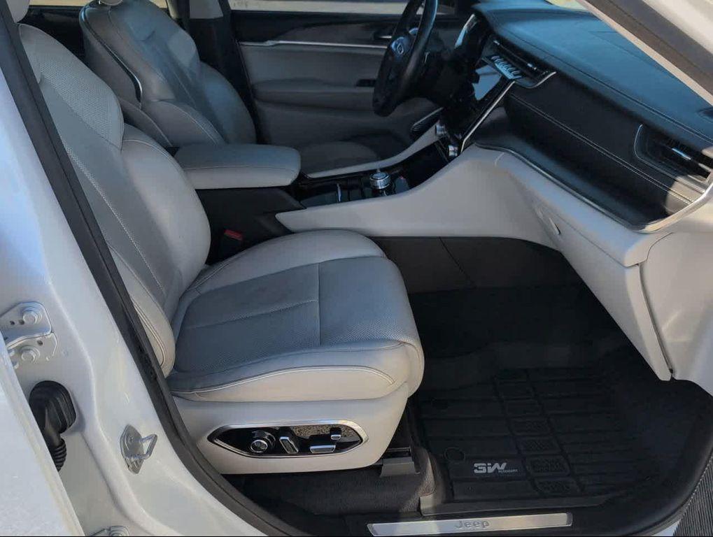 used 2021 Jeep Grand Cherokee L car, priced at $29,992
